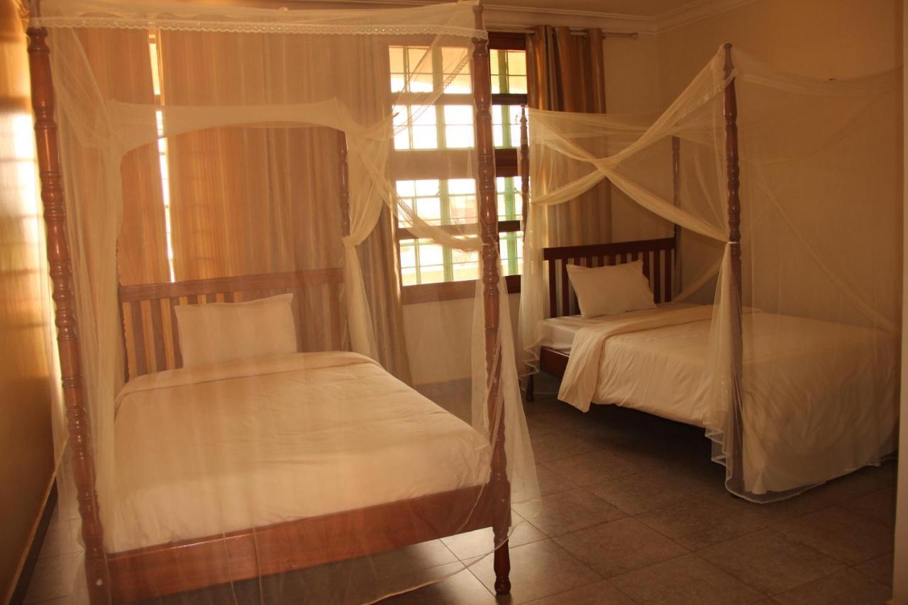Motel Tuku Masindi Esterno foto